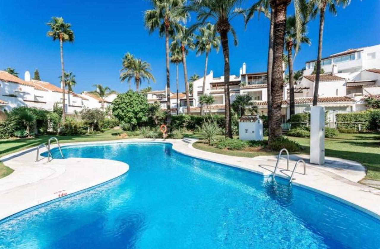 Family With Pool Marbella